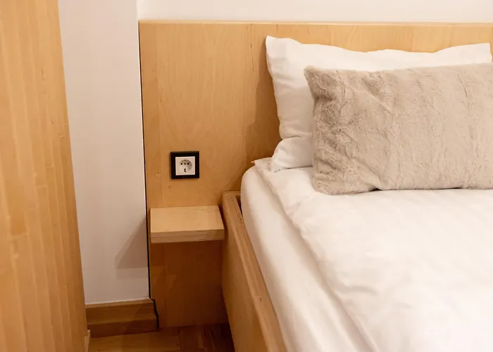 Luxury 12-4 Apartman