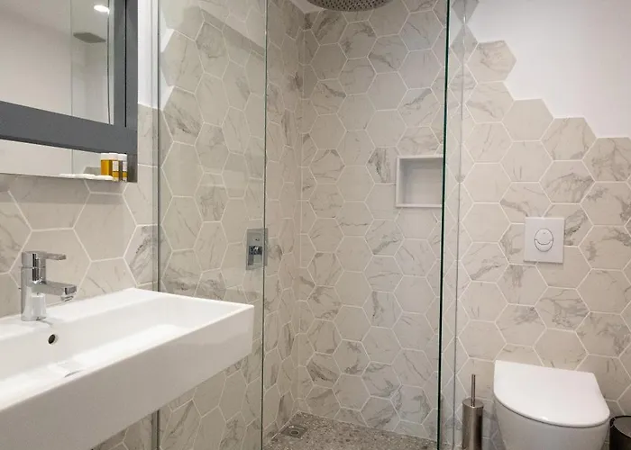 Luxury 12-4 * Plovdiv