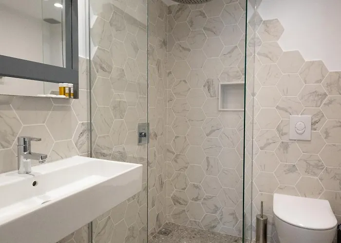 Luxury 12-4 Apartman *