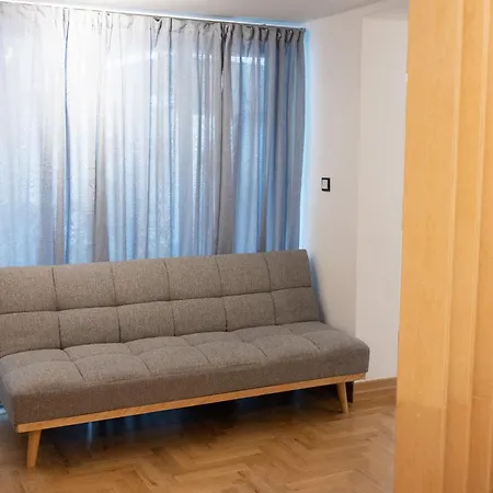 Апартамент Luxury 12-4 *