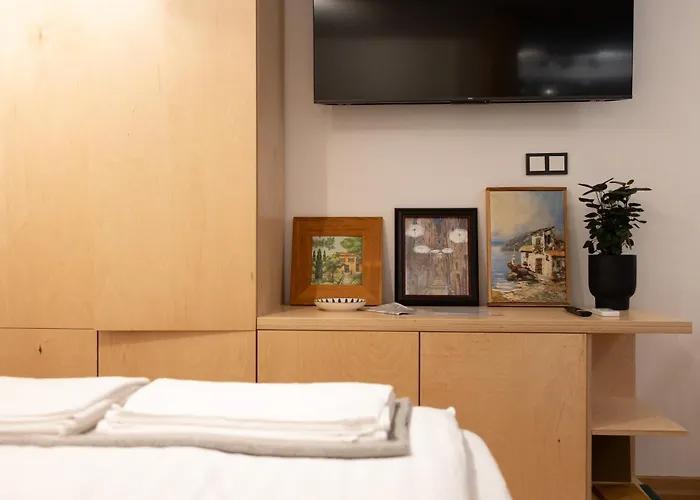 Luxury 12-4 פלובדיב